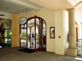 �����M�X�̓����