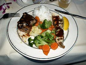 �f�B�i�[�N���[�Y�̃��C���f�B�b�V��