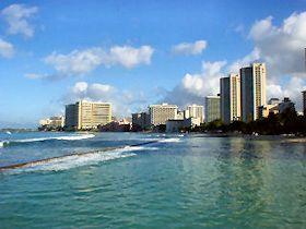 �N�q�I�r�[�`��h����̌i�F