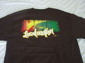 ���[�J�����[�V������T�V���c