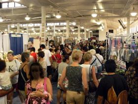 ���C�h�C���E�n���C�E�t�F�X�e�B�o���@���̕��i