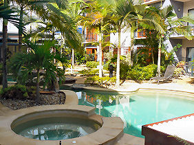 �R���h�~�j�A�����݂̃v�[��