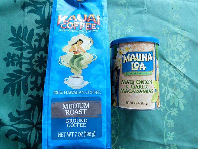 ���y�Y�̃R�[�q�[�ƃ}�J�_�~�A�i�b�c