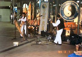 �J���J�E�A�ʂ�̑哹�|