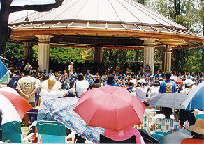 �E�N�����t�F�X�e�B�o��